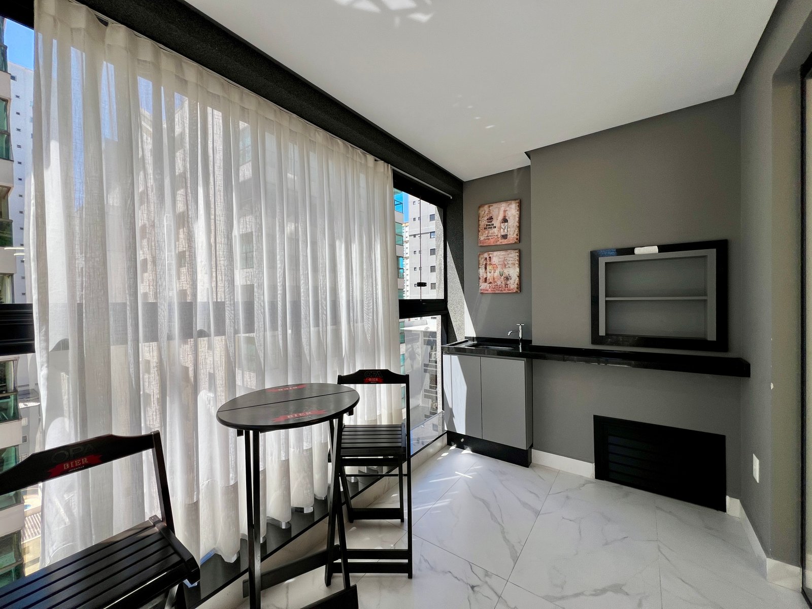 Apartamento, BLACK PIANO, Meia Praia