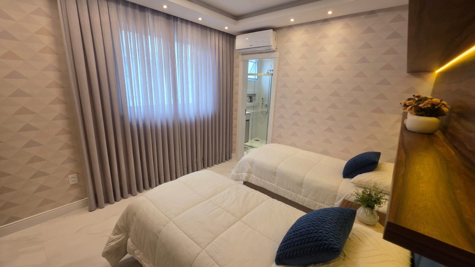 Apartamento, ZIMMERMANN, Meia Praia