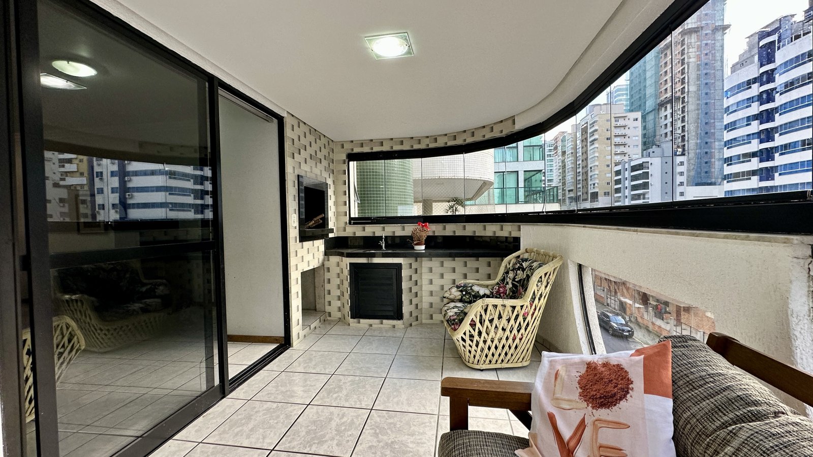 Apartamento, SONHO DE VERÃO, Meia Praia