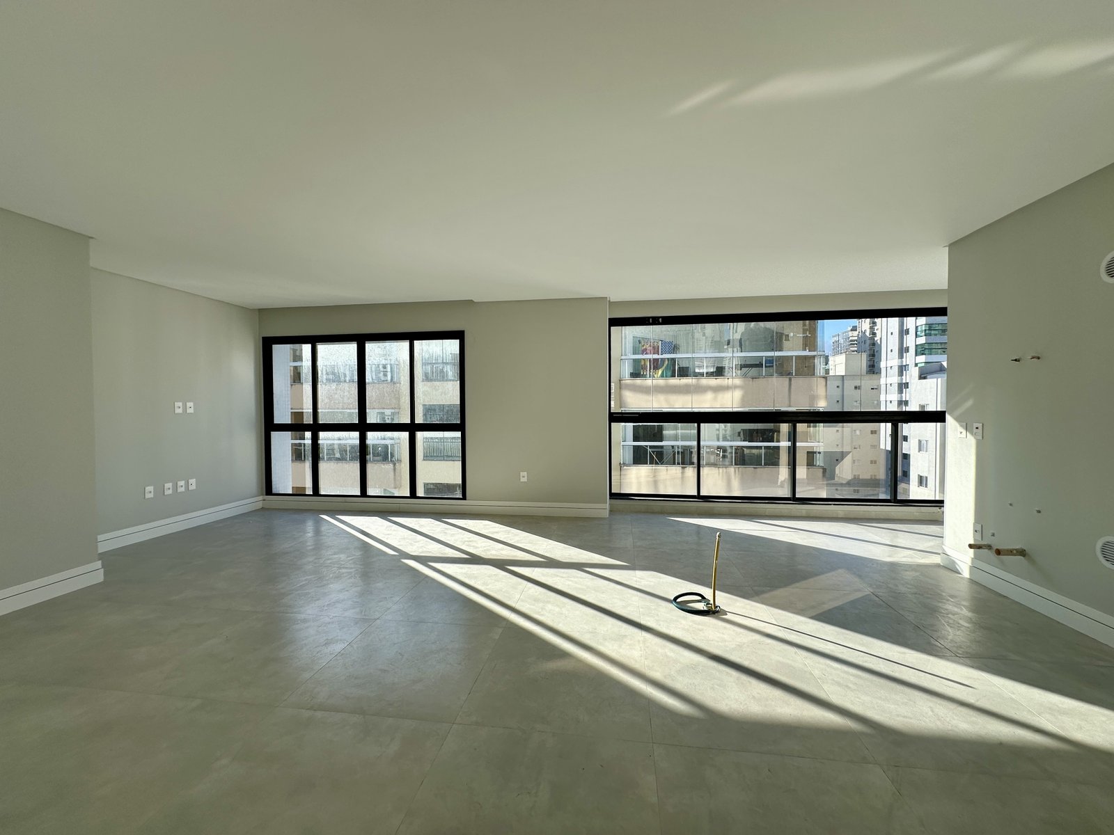 Apartamento, SELETTO, Meia Praia