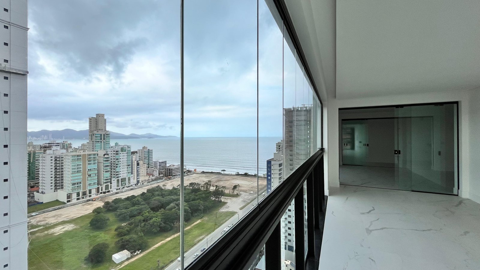 Apartamento, DOHA TOWER, Meia Praia